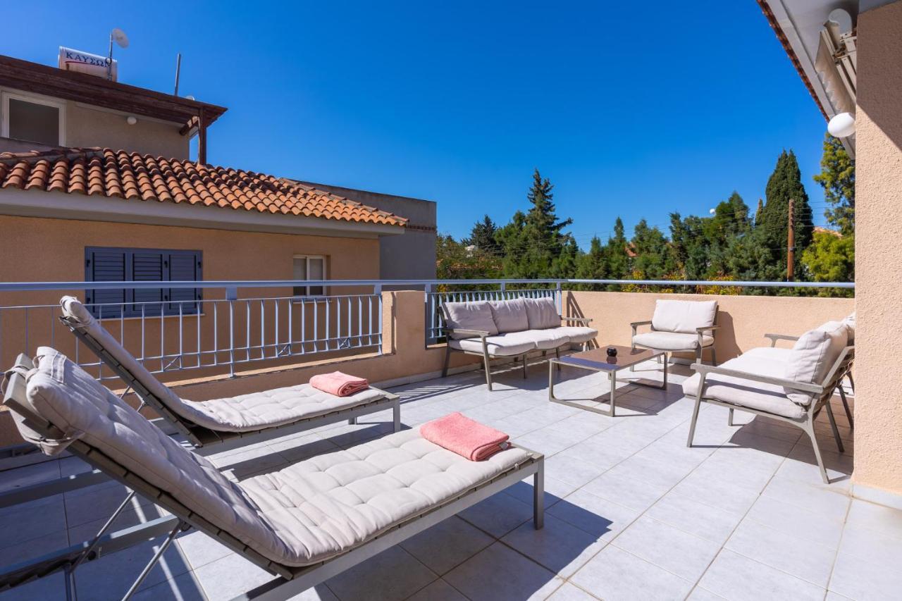 Summer Breeze Holiday Apartment With Pool Пафос Экстерьер фото